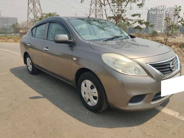 https://images10.gaadi.com/usedcar_image/4386294/original/processed_ceae2b9dc096c639977e6a2f6e1b2eda.jpg?imwidth=6400