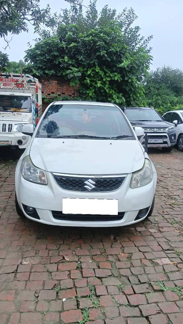 https://images10.gaadi.com/usedcar_image/4386344/original/processed_3f7cd814f61c773b4ecb4efbb4732a5b.jpg?imwidth=6401