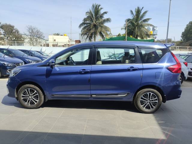 https://images10.gaadi.com/usedcar_image/4386369/original/2495c06aa9d063237d035e1af0269eed.jpg?imwidth=6402