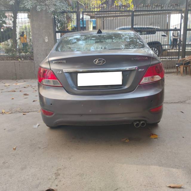 https://images10.gaadi.com/usedcar_image/4386374/original/processed_5dafc3711a0ac2cf8b529313b209eae7.jpg?imwidth=6401