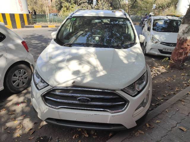 https://images10.gaadi.com/usedcar_image/4386446/original/9d4d8cd7313c345b1a11b706454948bb.jpg?imwidth=6402