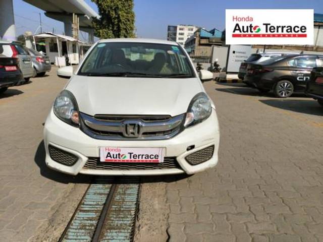 https://images10.gaadi.com/usedcar_image/4386451/original/95a9bf2b76d0e3cf2a100cc8c555ca04.jpeg?imwidth=6400
