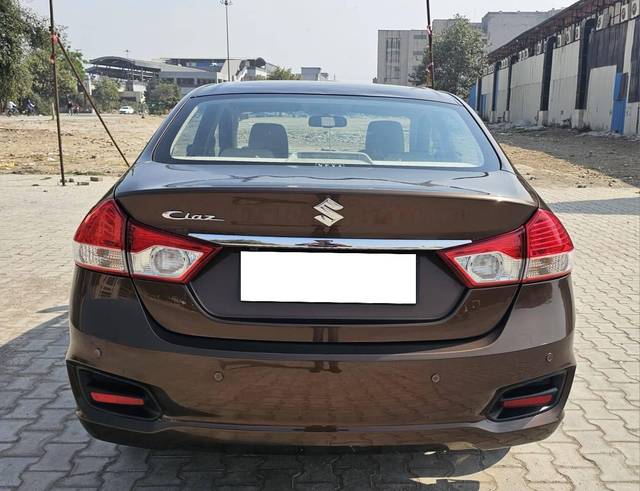 https://images10.gaadi.com/usedcar_image/4386452/original/processed_8cbd1ee9c6e0865fe7893019ded0250d.jpg?imwidth=6402