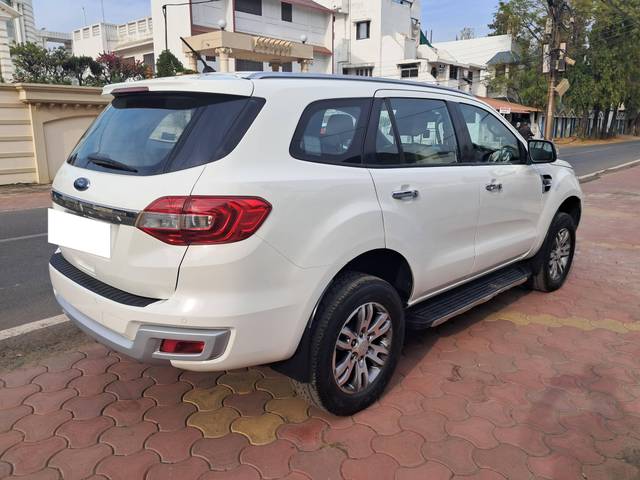 https://images10.gaadi.com/usedcar_image/4386583/original/processed_fec8d2065f36c948cc05d2988e026f22.jpg?imwidth=6401