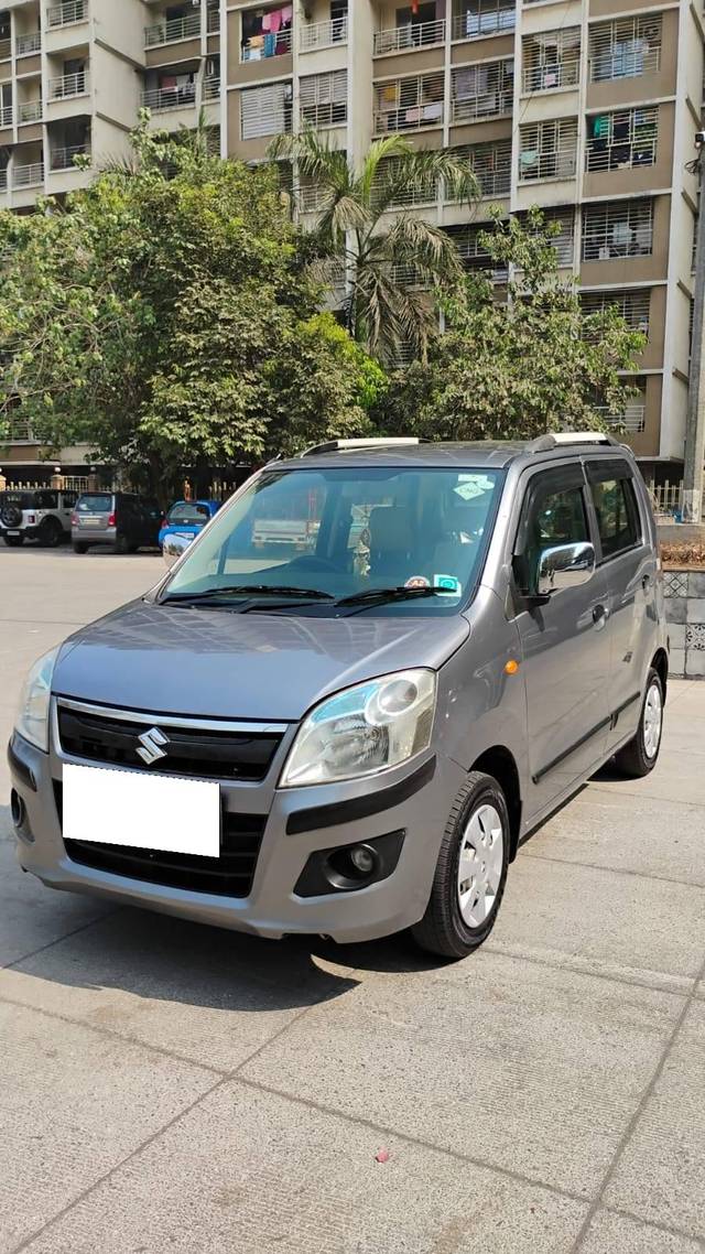 https://images10.gaadi.com/usedcar_image/4386636/original/processed_1077d7852393e01e4707d35c1859b18c.jpg?imwidth=6402