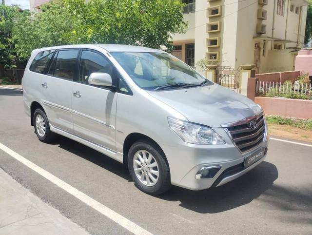 https://images10.gaadi.com/usedcar_image/4386670/original/processed_9cce7a44964a67d1a50e1cbe981f5240.jpg?imwidth=6400