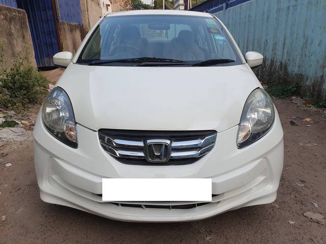 https://images10.gaadi.com/usedcar_image/4386711/original/processed_c229c2241df4f1d2f35c34057921776f.jpg?imwidth=6402