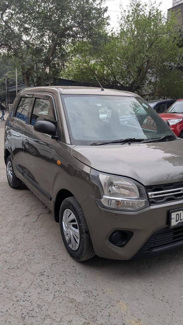 https://images10.gaadi.com/usedcar_image/4386754/original/processed_5ed1ca73aa16c5da4efe767acd0a974c.jpg?imwidth=6400