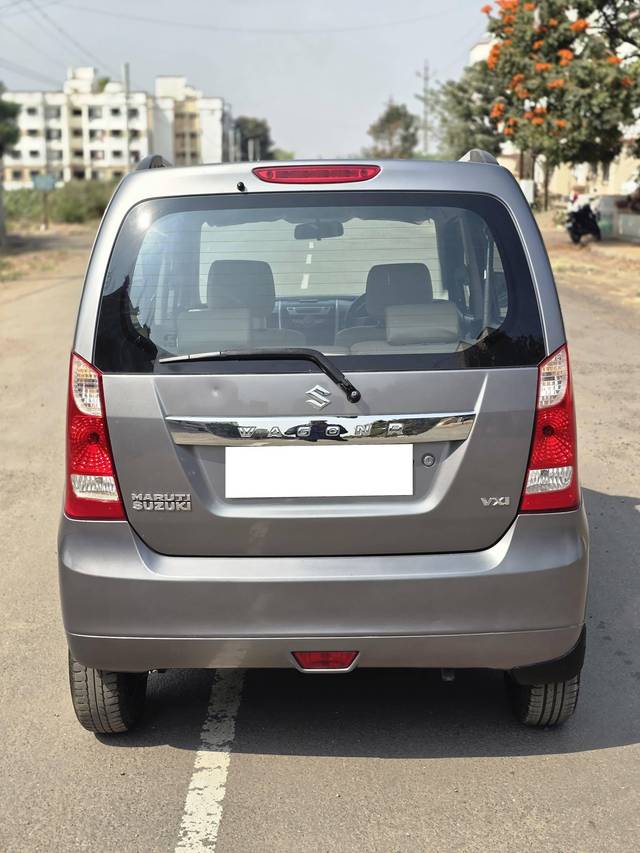 https://images10.gaadi.com/usedcar_image/4386804/original/processed_3c7feb16a7f57e7a47e92b4a2266c86d.jpg?imwidth=6402