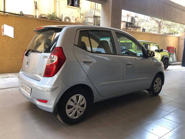 https://images10.gaadi.com/usedcar_image/4386847/original/processed_d23e0e991b86781b71cc37c289bea1cd.jpg?imwidth=6401