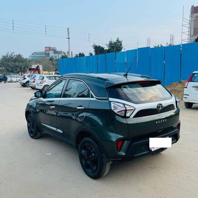 https://images10.gaadi.com/usedcar_image/4386853/original/processed_97e4052070641a784a59b88d69920e92.jpg?imwidth=6402