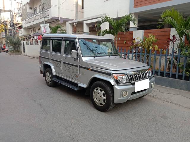 https://images10.gaadi.com/usedcar_image/4386856/original/processed_0a41f7bdfa5903149a3538af11f7ba75.jpg?imwidth=6400