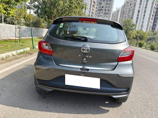 https://images10.gaadi.com/usedcar_image/4386931/original/processed_83bfdb1f841d804ab88776931c64c680.jpg?imwidth=6402