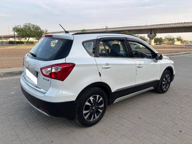 https://images10.gaadi.com/usedcar_image/4386959/original/processed_8c2a08c0e40bf2c6a640e0c8f1fcf618.jpg?imwidth=6402