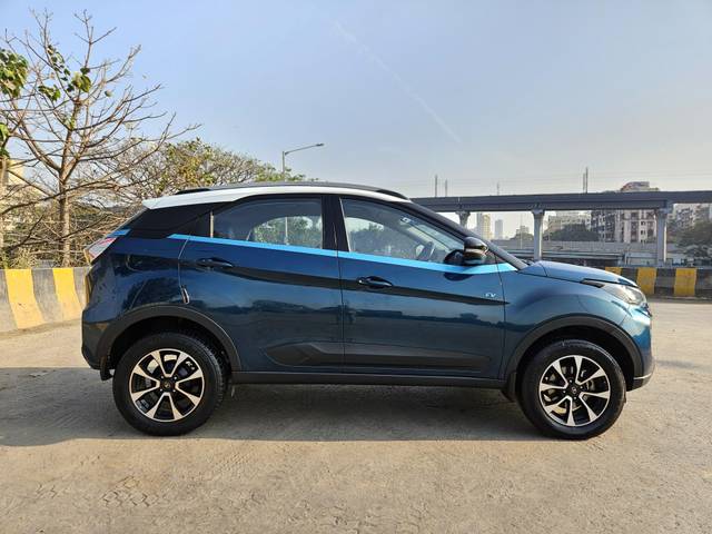 https://images10.gaadi.com/usedcar_image/4386963/original/processed_9da0f067a4f1d47e46969820fccfd1aa.jpg?imwidth=6401