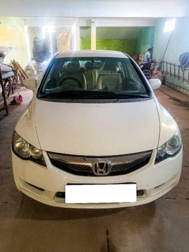 https://images10.gaadi.com/usedcar_image/4386987/original/processed_a075e9b1-bbdb-498b-b81e-e4c0aa4ecc3b.jpg?imwidth=6402