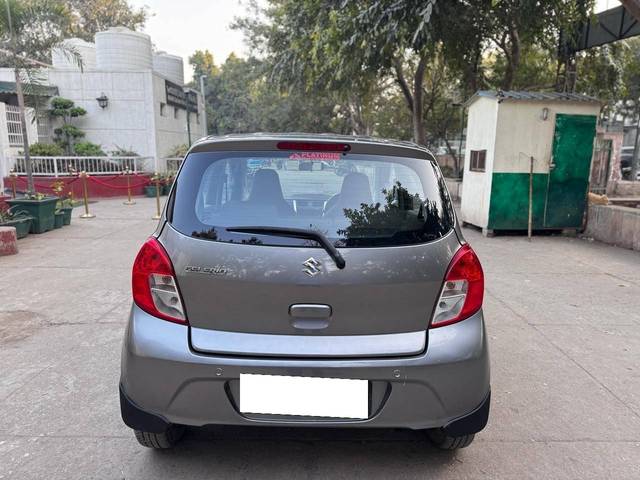 https://images10.gaadi.com/usedcar_image/4387175/original/processed_21befa2a157a451ad273353baa578bc0.jpeg?imwidth=6402