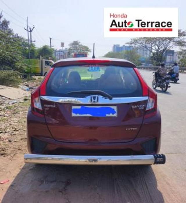 https://images10.gaadi.com/usedcar_image/4387196/original/8434da764fdecba71451f483e6f53d93.jpg?imwidth=6400