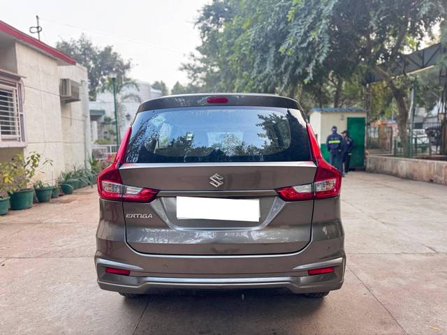 https://images10.gaadi.com/usedcar_image/4387200/original/processed_ab880483-7881-49e7-a9fe-50e2541278ce.jpg?imwidth=6401