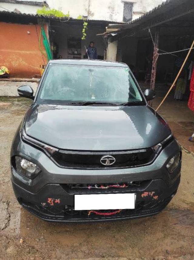 https://images10.gaadi.com/usedcar_image/4387258/original/processed_c3a9582f-930d-4560-9685-c27daea8bf87.jpg?imwidth=6400