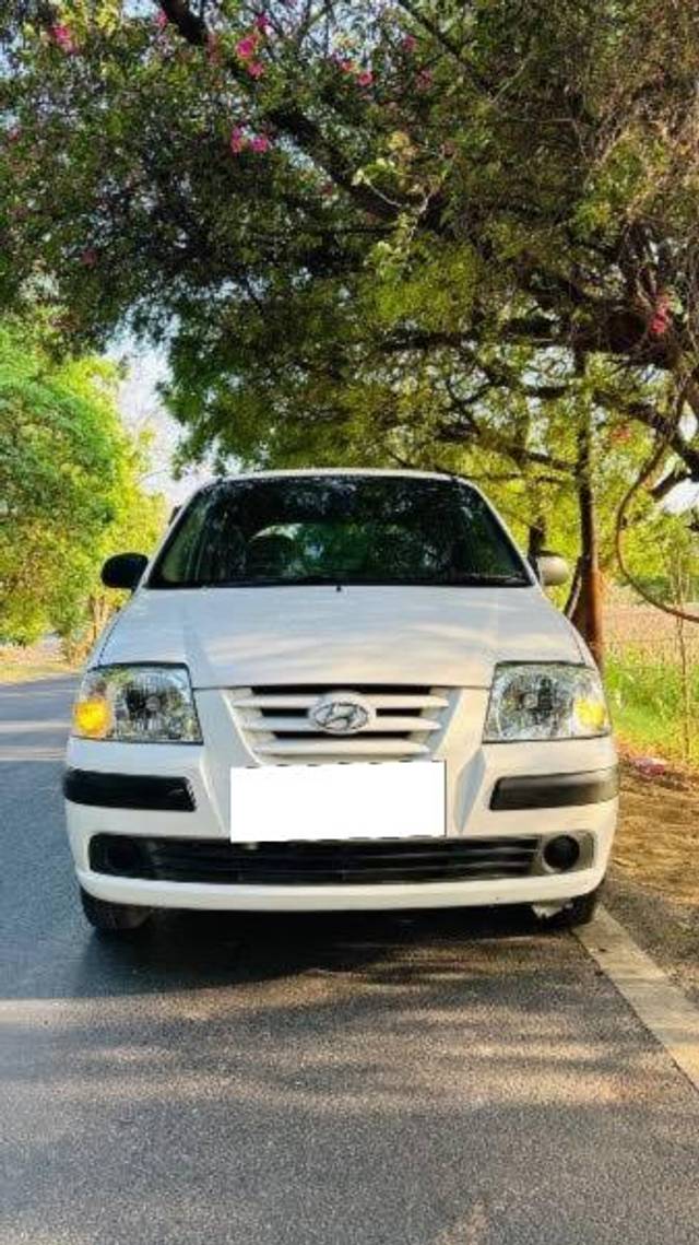 https://images10.gaadi.com/usedcar_image/4387292/original/processed_931915bc-ac53-406d-ab98-bca05935f598.jpeg?imwidth=6400