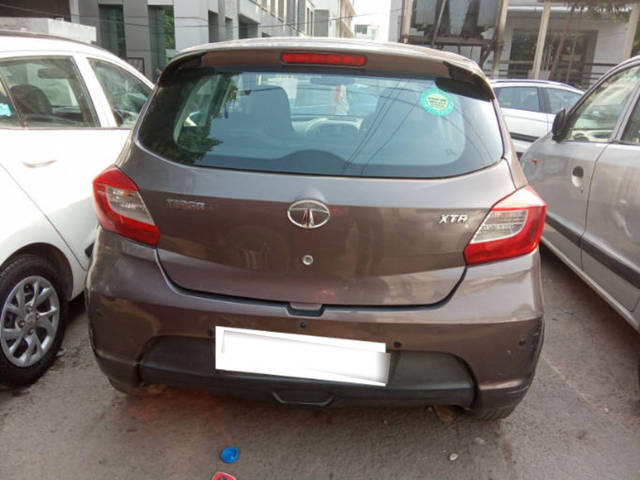 https://images10.gaadi.com/usedcar_image/4387324/original/processed_24069d128324645cccd35de7722eb93a.png?imwidth=6401