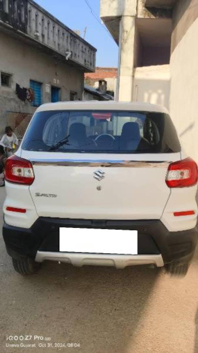 https://images10.gaadi.com/usedcar_image/4387334/original/processed_c7a2c4b9-6d45-46a8-bdb8-223c642d28e3.jpg?imwidth=6401