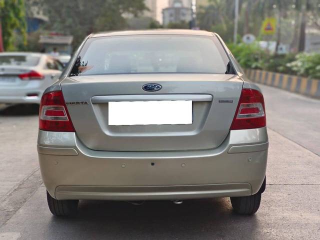 https://images10.gaadi.com/usedcar_image/4387342/original/processed_3a42d8a1eca58978b701a75141c970f5.jpg?imwidth=6402