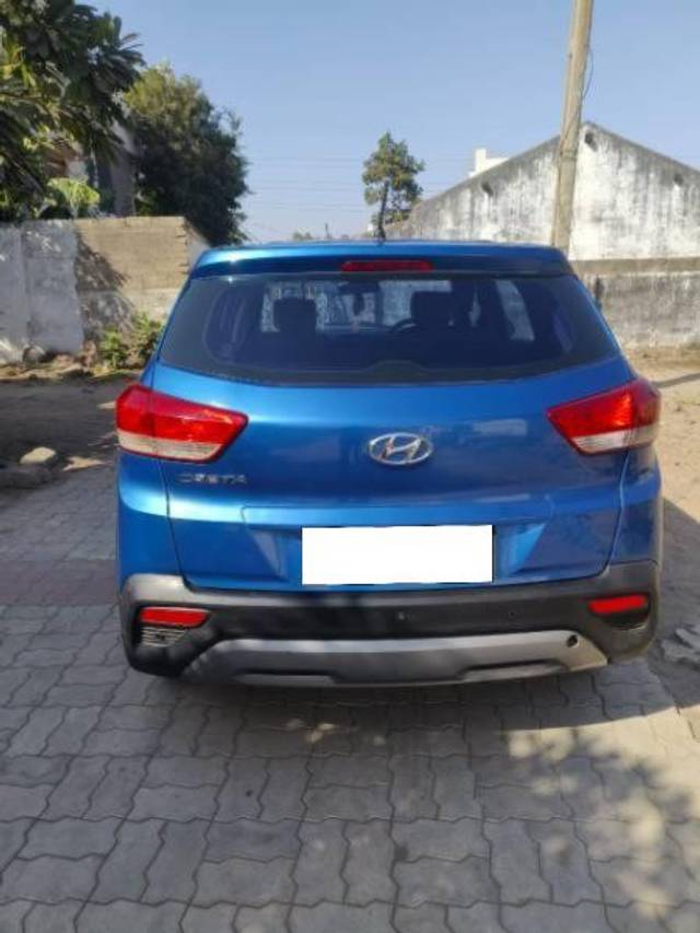 https://images10.gaadi.com/usedcar_image/4387360/original/processed_9f310ed7-ed0a-40c0-b4ce-ef2eee10183b.jpg?imwidth=6402