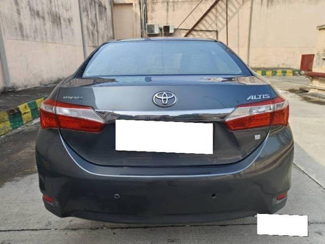 https://images10.gaadi.com/usedcar_image/4387578/original/processed_cdbbd109e45f0a8e934cb4f5894733b8.png?imwidth=6402