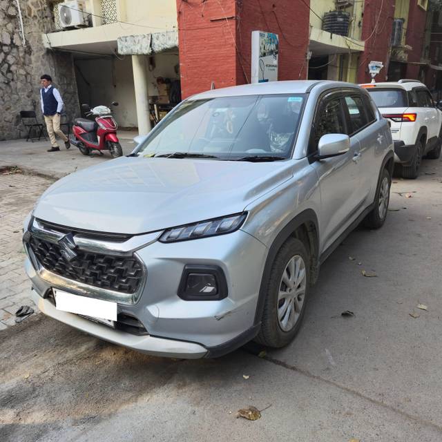 https://images10.gaadi.com/usedcar_image/4387630/original/processed_2e720582c0da65aadd1017663c16595a.jpg?imwidth=6400