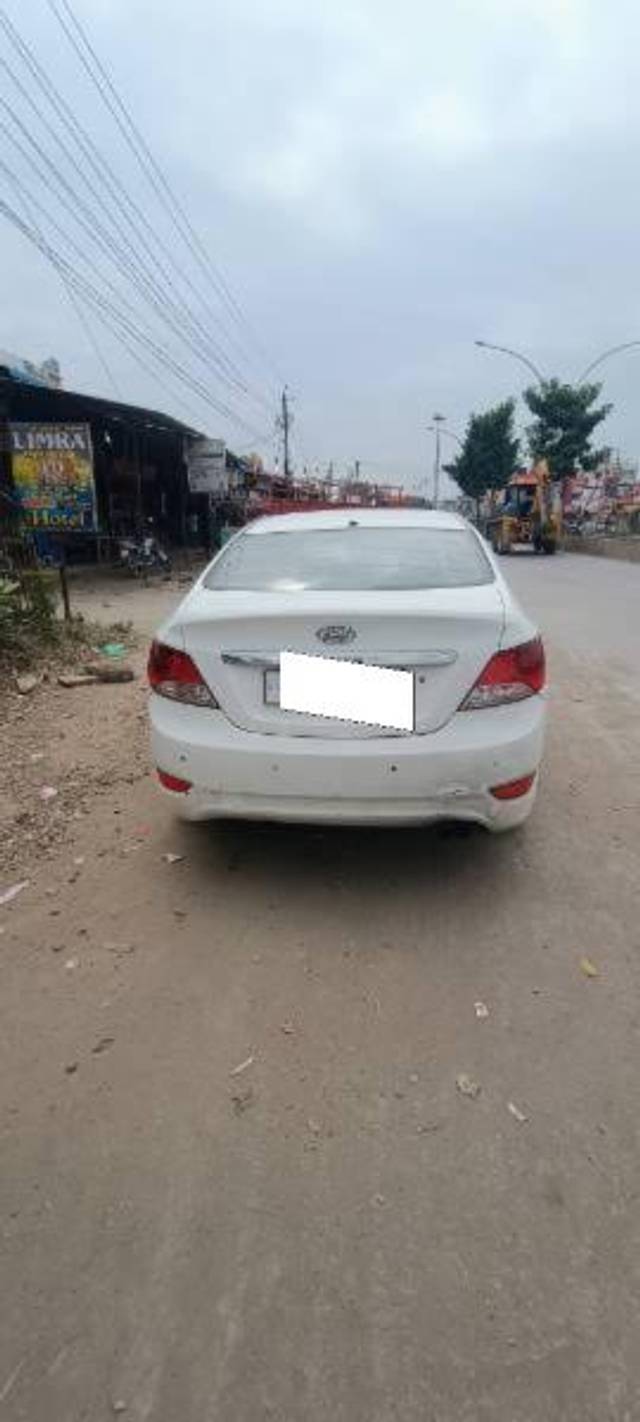 https://images10.gaadi.com/usedcar_image/4387634/original/processed_9efae7ab-6940-4e12-81ba-78a0ca12f760.jpg?imwidth=6401