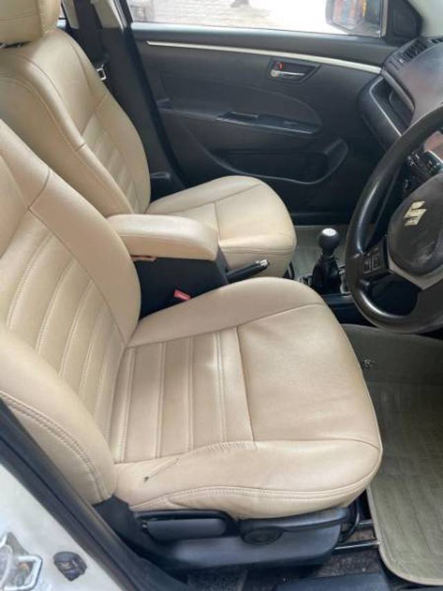 https://images10.gaadi.com/usedcar_image/4387669/original/c437faf6ccda47b888a8be4ea5b61ee9.jpeg?imwidth=6401