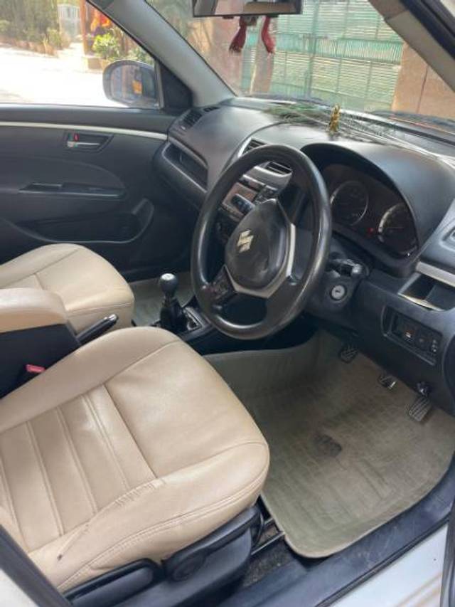 https://images10.gaadi.com/usedcar_image/4387669/original/f36800d57532f97cfa1494aa2cbda486.jpeg?imwidth=6402