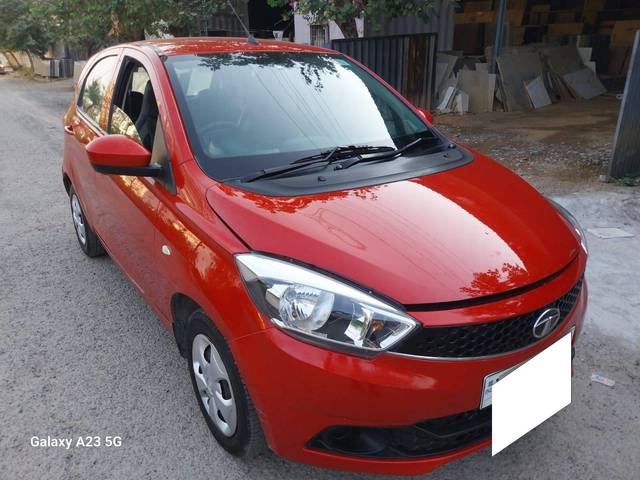 https://images10.gaadi.com/usedcar_image/4387867/original/processed_c2f8428e740ff0000363d65e0a548081.jpg?imwidth=6400