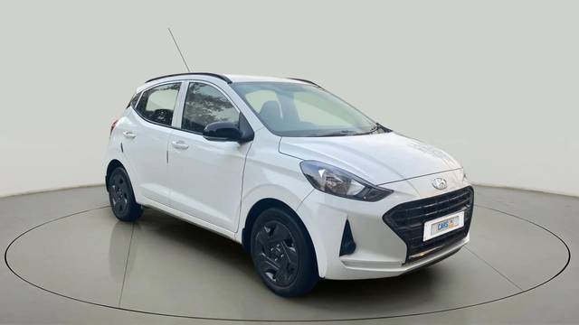 https://images10.gaadi.com/usedcar_image/4387890/original/2ee8385a52b1842c97b9a501fb9cc6b7.jpg?imwidth=6400