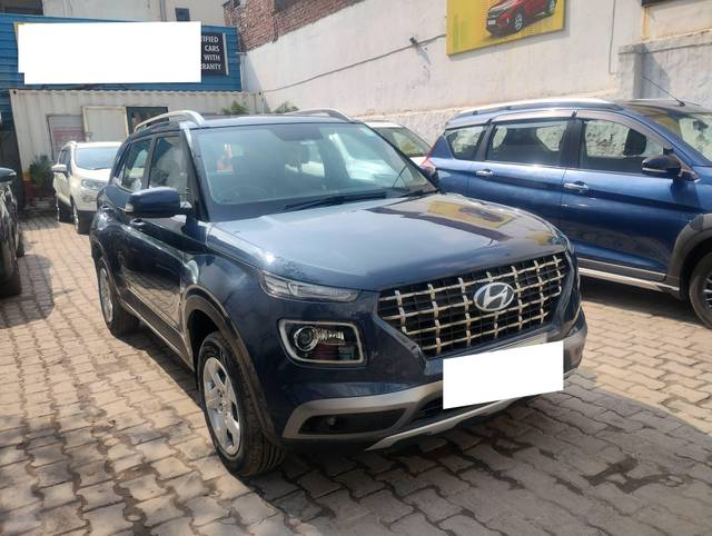 https://images10.gaadi.com/usedcar_image/4387981/original/processed_3c274c1e14d5aecc4c06b40312678436.jpg?imwidth=6400