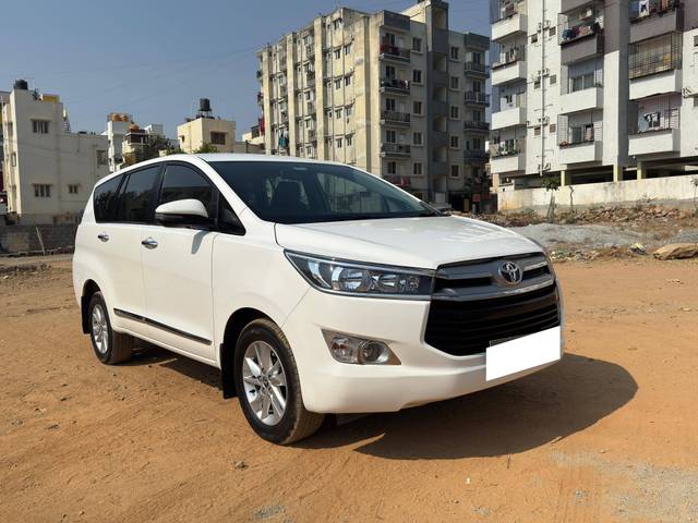 https://images10.gaadi.com/usedcar_image/4388037/original/processed_8d60694ab73ac663152cbdd9384b5e4c.jpg?imwidth=6400