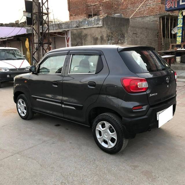 https://images10.gaadi.com/usedcar_image/4388043/original/processed_cceddea747982709491737f214518e2c.jpg?imwidth=6401