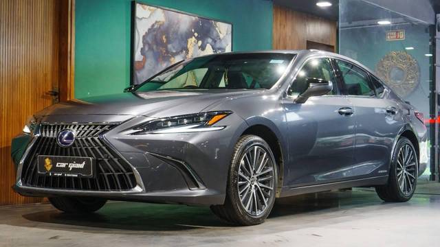 https://images10.gaadi.com/usedcar_image/4388046/original/processed_6375a2e3150f32035e1ea928ba67d012.jpeg?imwidth=6401