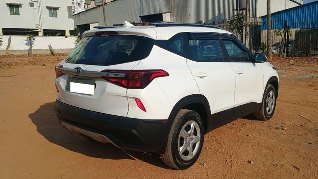 https://images10.gaadi.com/usedcar_image/4388066/original/processed_7e13fb3ceb6dc64baa3014cdef88a5e7.jpg?imwidth=6402