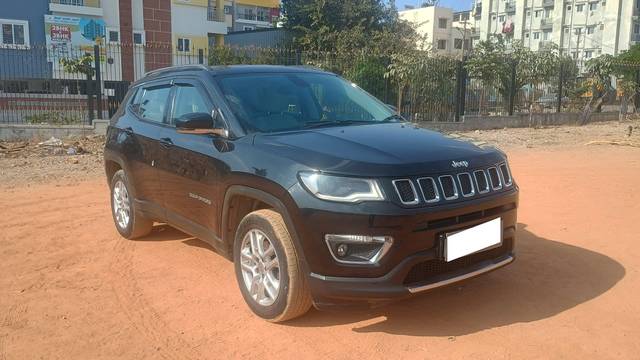 https://images10.gaadi.com/usedcar_image/4388068/original/processed_89cc5b556bc4d87006c54c45ad320fb3.jpg?imwidth=6400