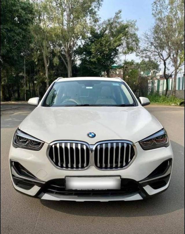 https://images10.gaadi.com/usedcar_image/4388224/original/processed_17d97e431a41e69835993cb2c3d55448.jpg?imwidth=6400