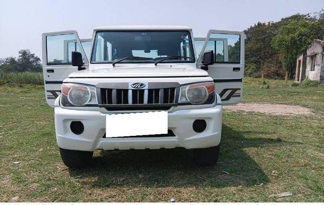 https://images10.gaadi.com/usedcar_image/4388296/original/processed_3d7da725006c9ed3f76bc551271772f8.jpeg?imwidth=6402