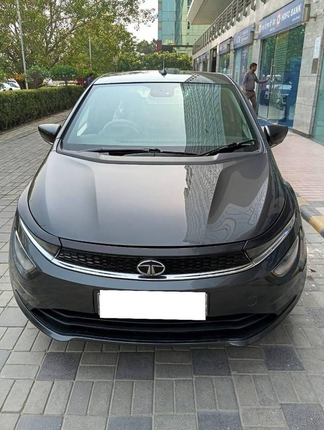 https://images10.gaadi.com/usedcar_image/4388393/original/processed_6de534ec29652fd82589650e2f91308d.jpg?imwidth=6400