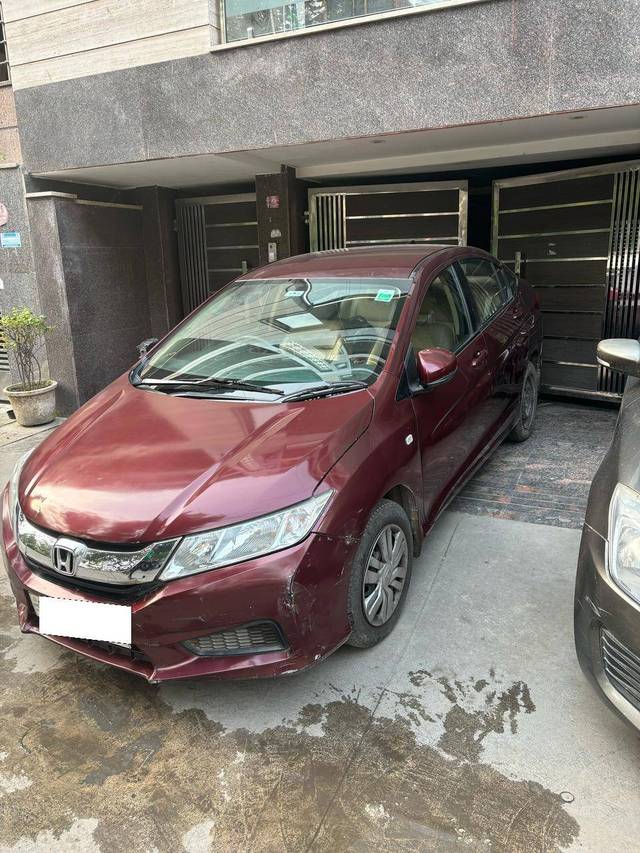 https://images10.gaadi.com/usedcar_image/4388411/original/ba082f7107fec69b675fb9811b59cd36.jpg?imwidth=6401