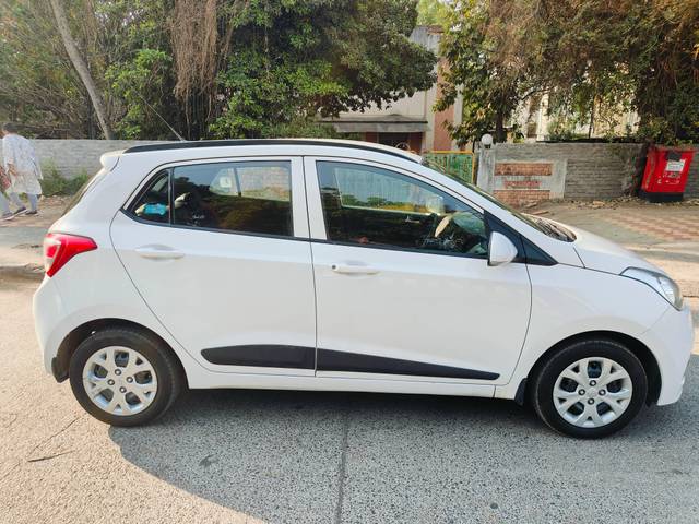 https://images10.gaadi.com/usedcar_image/4388420/original/processed_8508cfc612c927f0d90ab22633eaf509.jpg?imwidth=6401