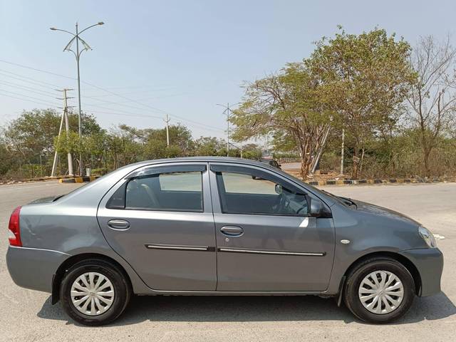 https://images10.gaadi.com/usedcar_image/4388429/original/processed_3f7de7dcd5ba00fd45b4f4ba43c41658.jpg?imwidth=6401