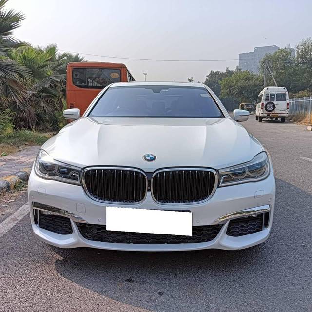 https://images10.gaadi.com/usedcar_image/4388461/original/processed_810870a0bd61fe4471067c4ecfae71c4.jpg?imwidth=6400