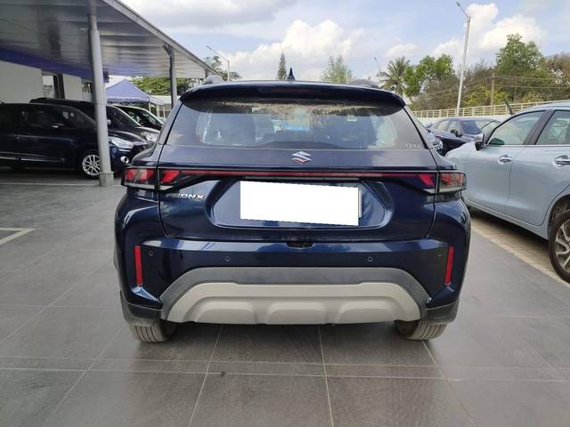 https://images10.gaadi.com/usedcar_image/4388470/original/processed_3b2018f0a4726d4ba5c2361e67ffbab6.jpg?imwidth=6401